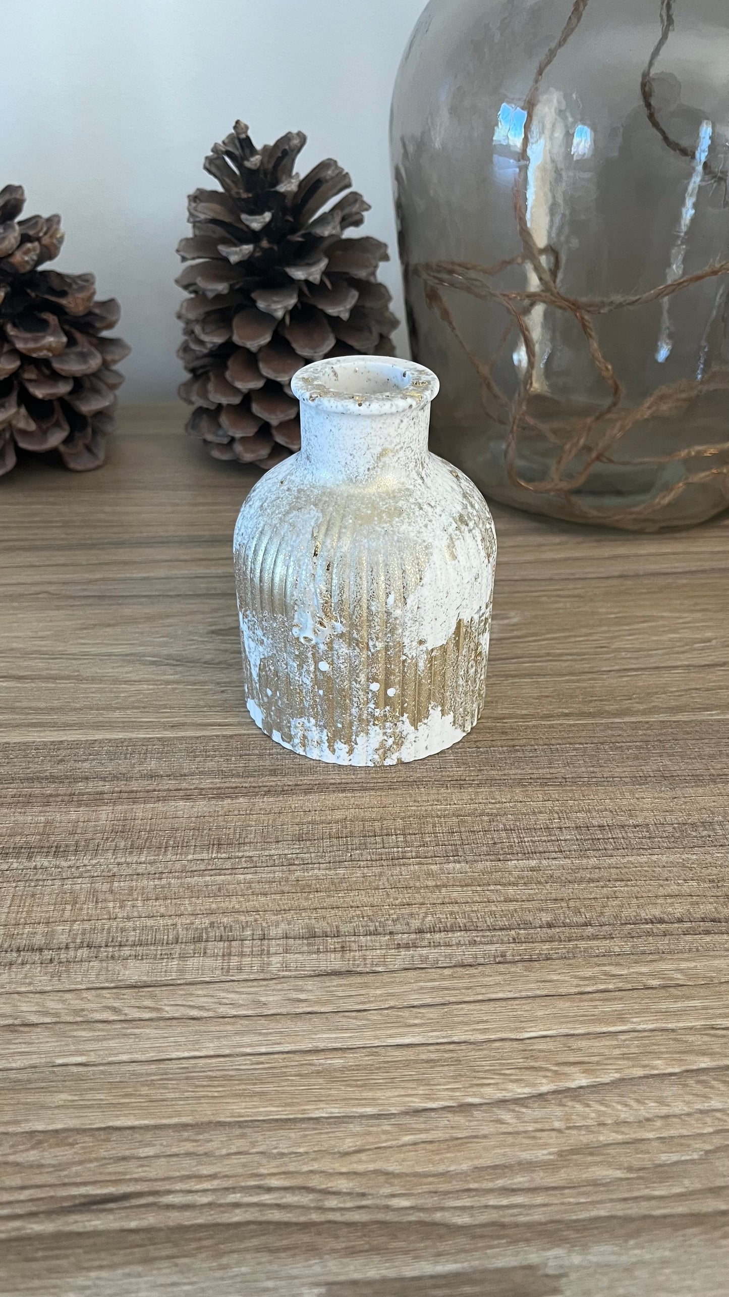 Vase strié