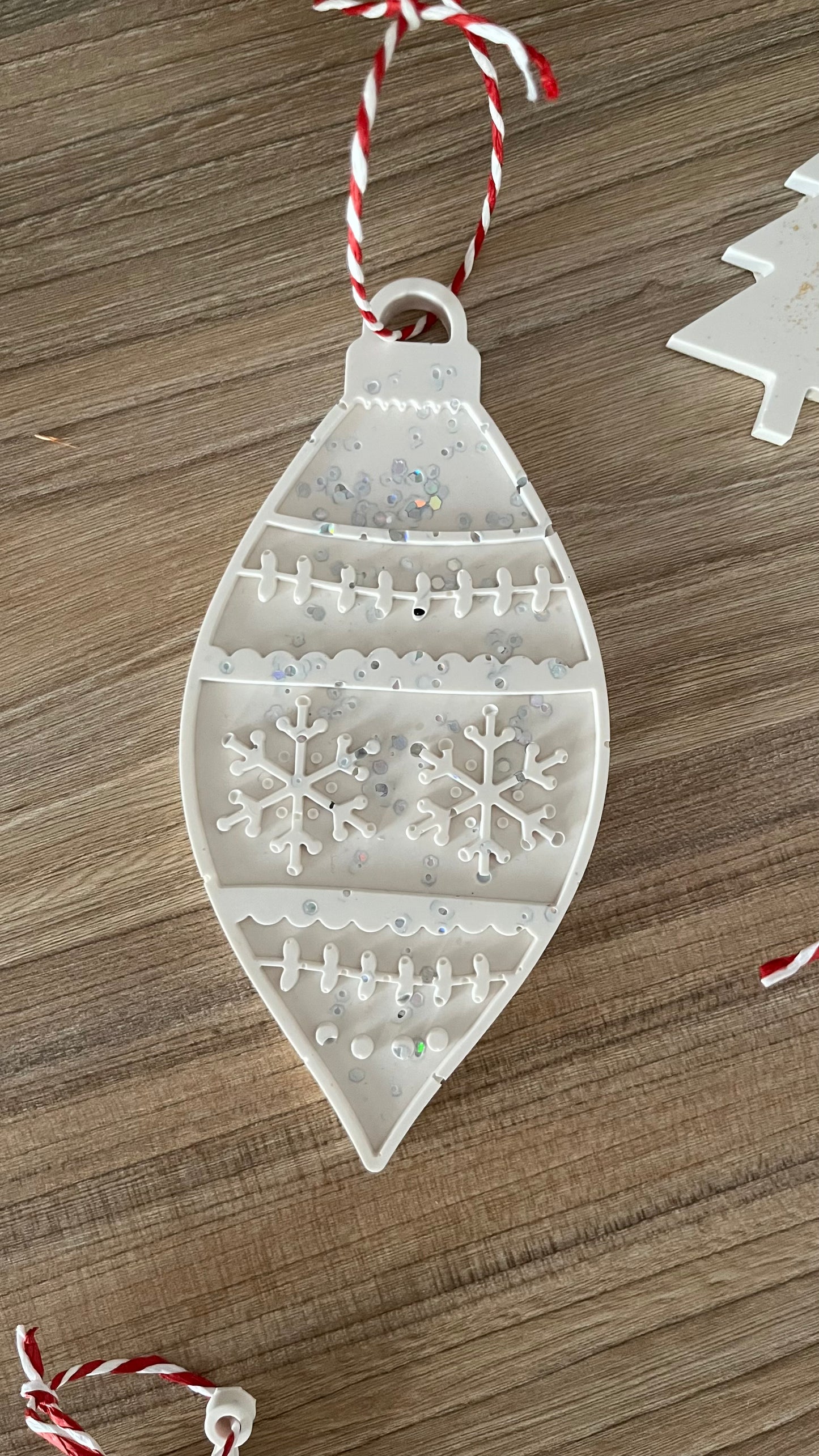 Boule de Noël ovale