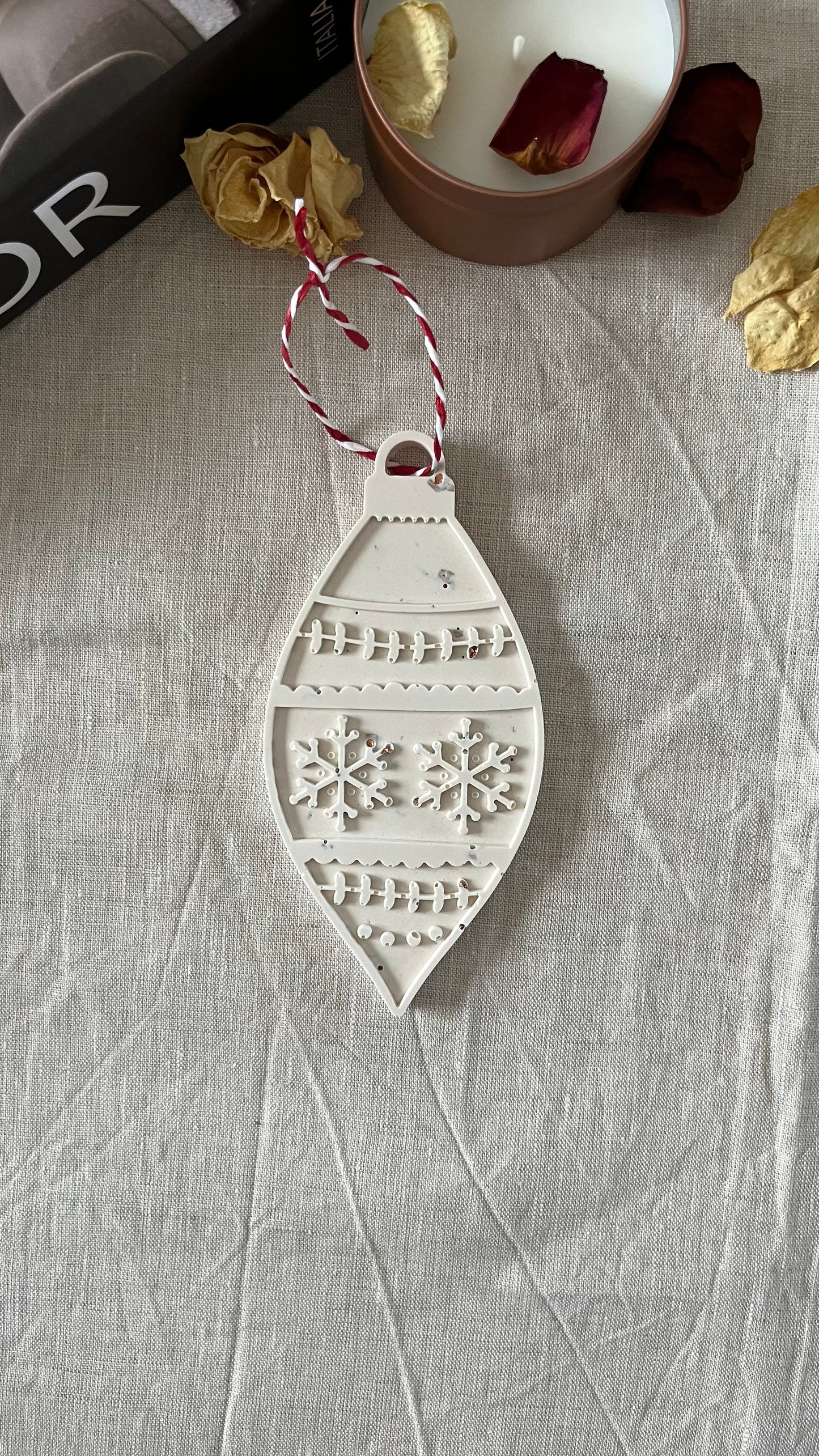 Boule de Noël ovale